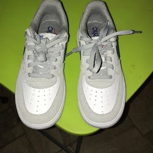 Authentic Air Force 1 LV8 PS Light Smoke Grey (No Box) (youth)